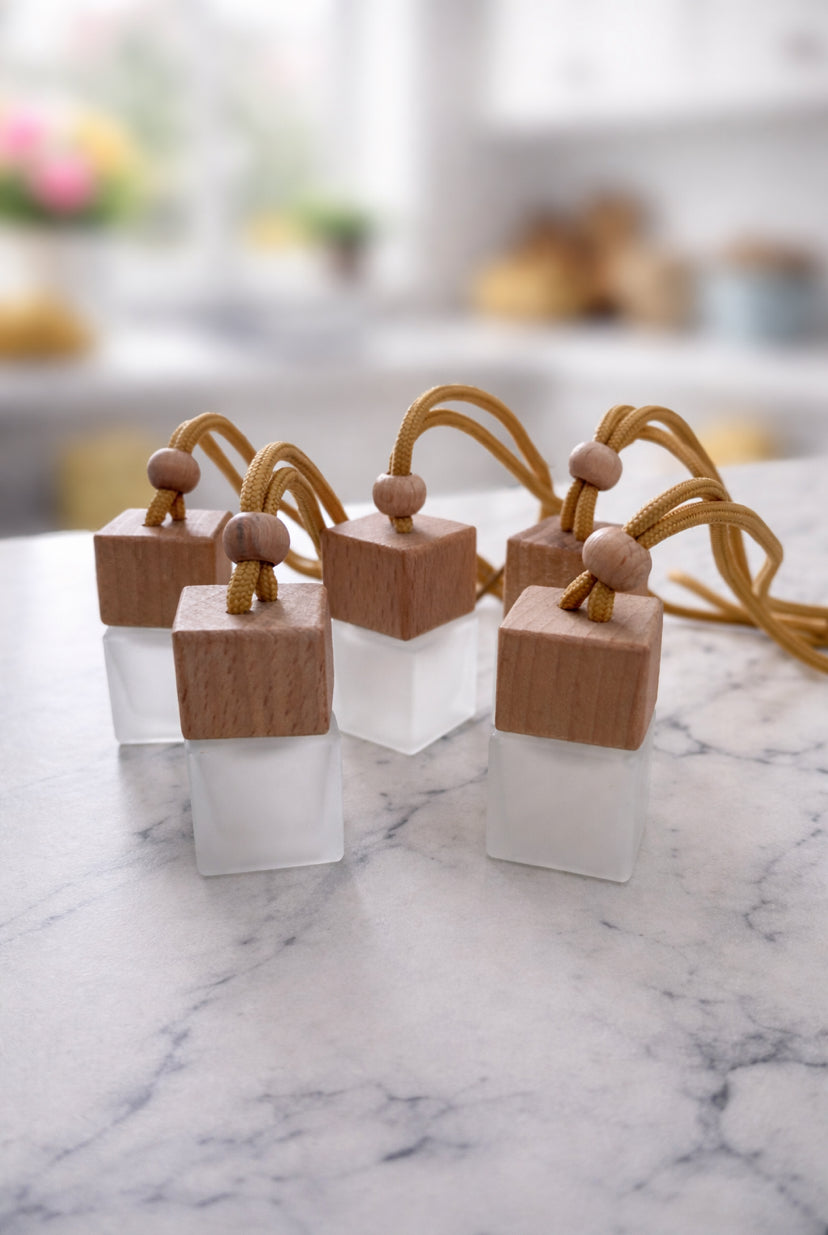 Amber Musk car diffuser.